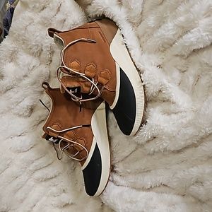 Sorel out and about slip on booties size 10